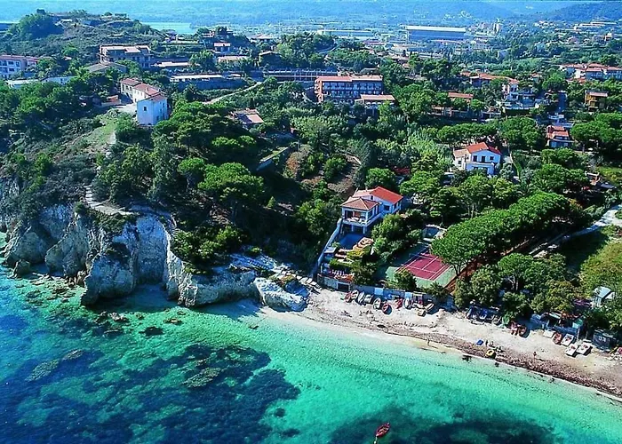 Апартаменты Charming Places Casa A, Just A Few Steps From The Sea Портоферрайо